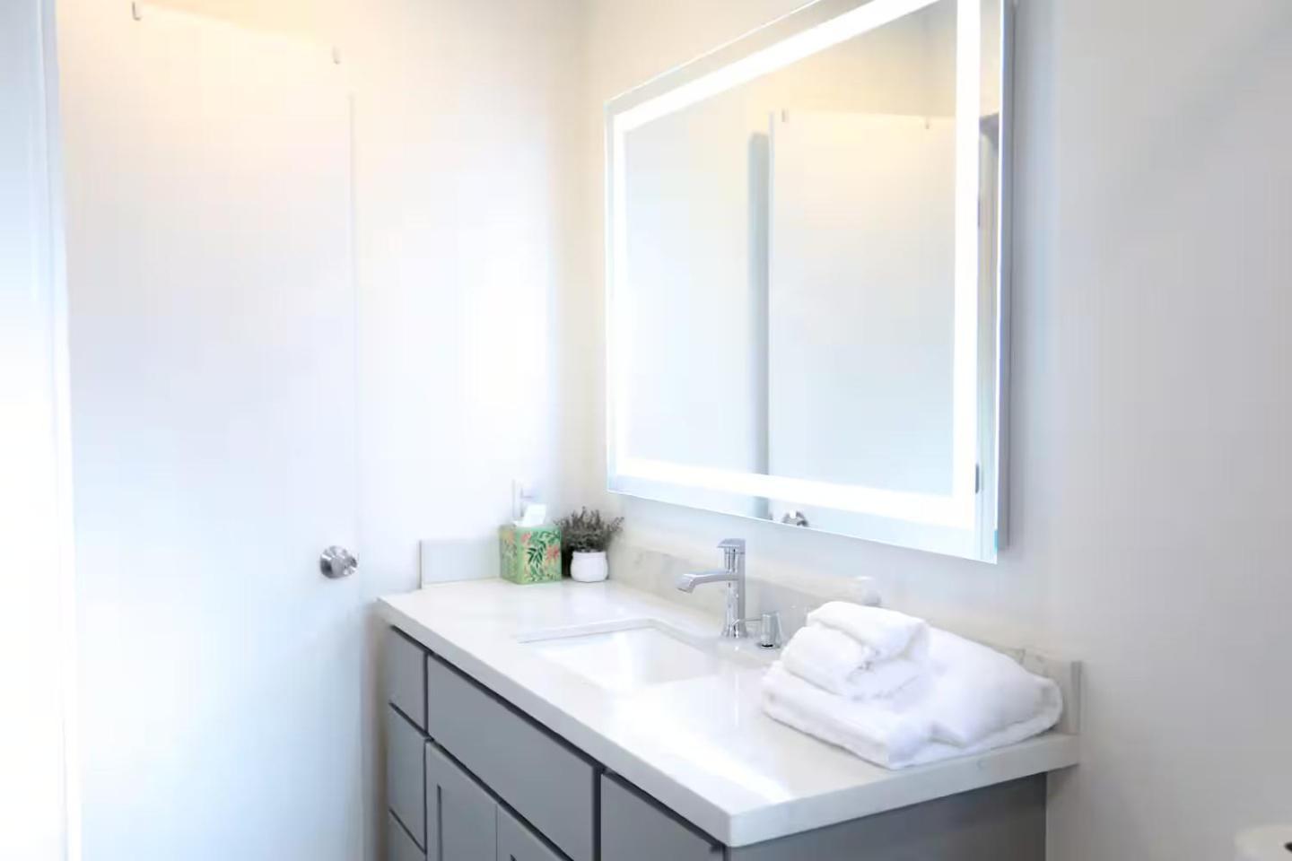 2Br Apt With Brand New Super Quite Ac, Washer, Dryer, Free Ev Station, Free Parking In Cupertino Саннівейл Екстер'єр фото